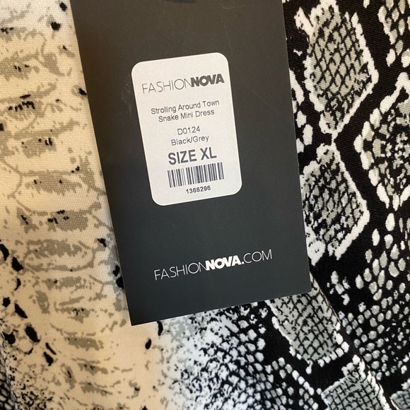 NWT, Fashion Nova Snakeskin Mini Dress XL - Picture 6 of 6